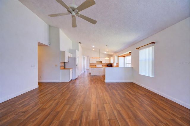 635 ROCHESTER LOOP, Davenport, FL 33897