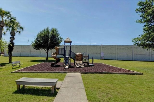 635 ROCHESTER LOOP, Davenport, FL 33897