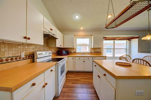 635 ROCHESTER LOOP, Davenport, FL 33897