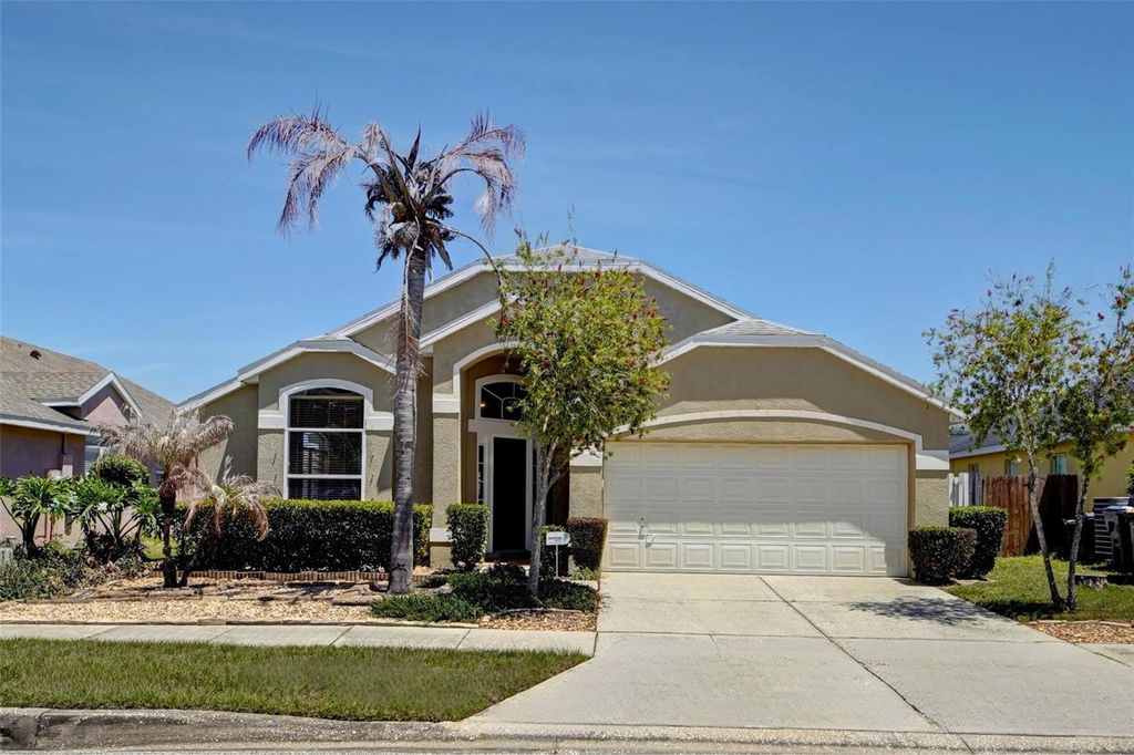 635 ROCHESTER LOOP, Davenport, FL 33897