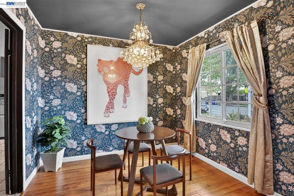 Image 9 of property listing at 2541 Marina Blvd, San Leandro, CA 94577