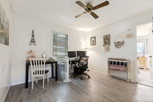202 WAUGH ST, San Antonio, TX 78223