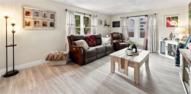 4423 Stratford, Hamburg, NY 14075