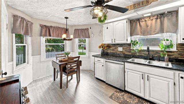4423 Stratford, Hamburg, NY 14075