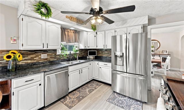 4423 Stratford, Hamburg, NY 14075