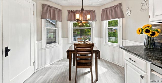 4423 Stratford, Hamburg, NY 14075