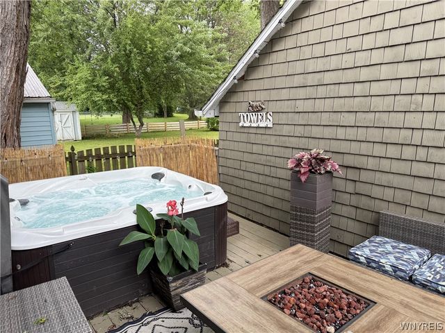 4423 Stratford, Hamburg, NY 14075