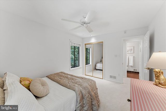 8000 SEVEN HILLS CT, Clifton, VA 20124