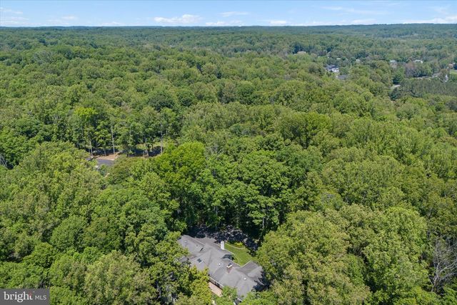 8000 SEVEN HILLS CT, Clifton, VA 20124