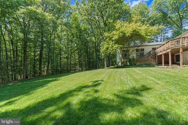 8000 SEVEN HILLS CT, Clifton, VA 20124