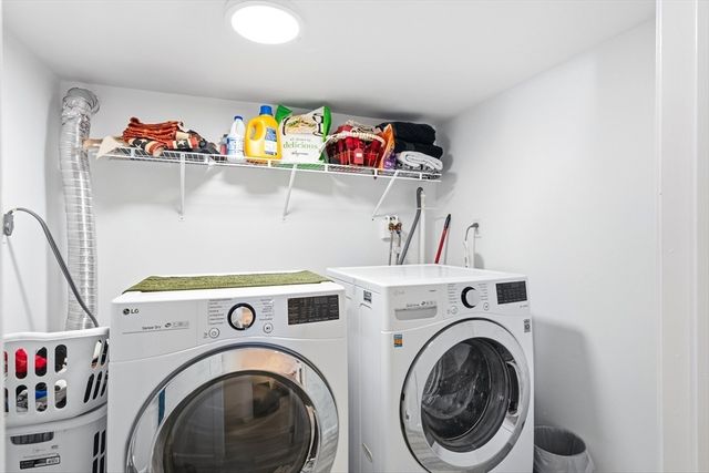 34 Glenvale Avenue, Billerica, MA 01821