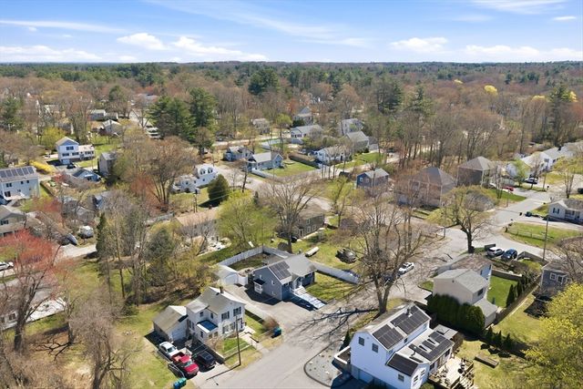 34 Glenvale Avenue, Billerica, MA 01821