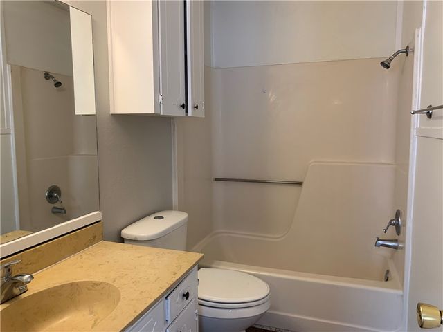 805 Orleans Dr, Corpus Christi, TX 78418