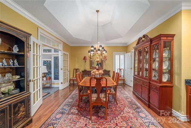 42 Tiverton Lane, Asheville, NC 28803