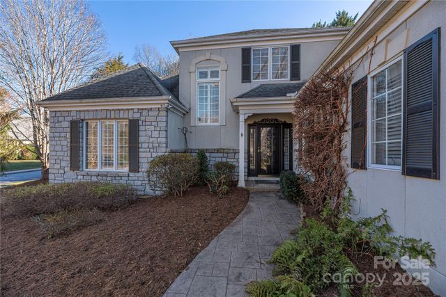 42 Tiverton Lane, Asheville, NC 28803