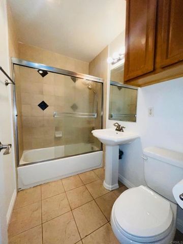 1365 Seacoast Dr. K, Imperial Beach, CA 91932