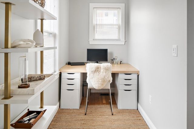 30-32 Oakland St, Newton, MA 02458