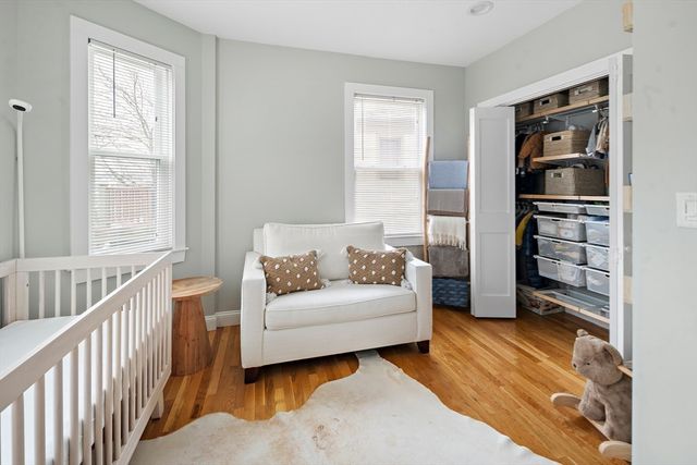 30-32 Oakland St, Newton, MA 02458