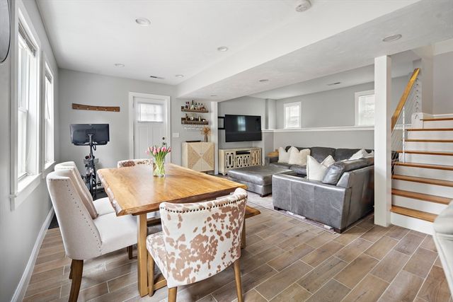 30-32 Oakland St, Newton, MA 02458