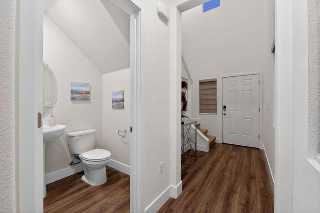 121 Mountaintop Avenue, Hayward, CA 94544