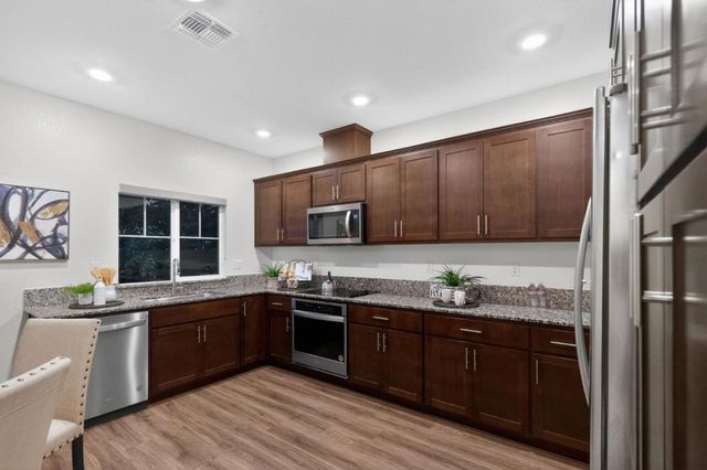 121 Mountaintop Avenue, Hayward, CA 94544