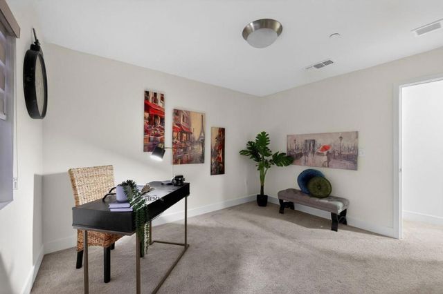 121 Mountaintop Avenue, Hayward, CA 94544