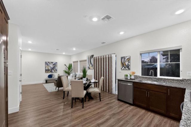 121 Mountaintop Avenue, Hayward, CA 94544