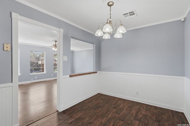 210 N Guilford Dr, San Antonio, TX 78217