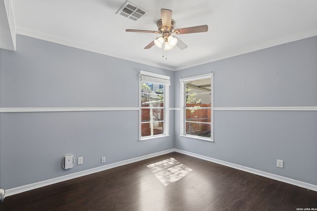 210 N Guilford Dr, San Antonio, TX 78217