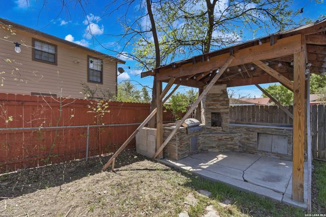 210 N Guilford Dr, San Antonio, TX 78217