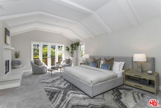 2201 Beech Knoll Road, Los Angeles, CA 90046
