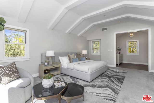 2201 Beech Knoll Road, Los Angeles, CA 90046