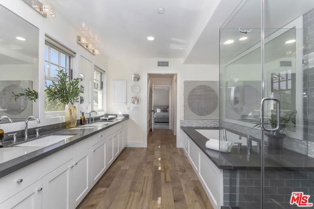 2201 Beech Knoll Road, Los Angeles, CA 90046