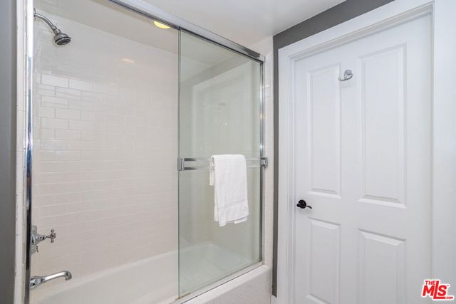 2201 Beech Knoll Road, Los Angeles, CA 90046
