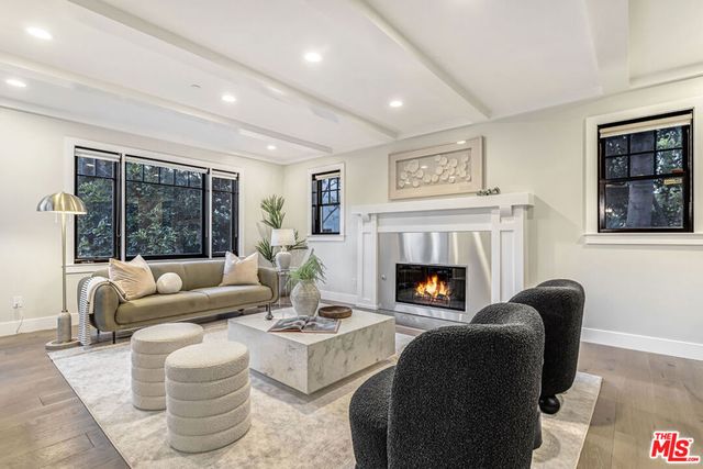 2201 Beech Knoll Road, Los Angeles, CA 90046