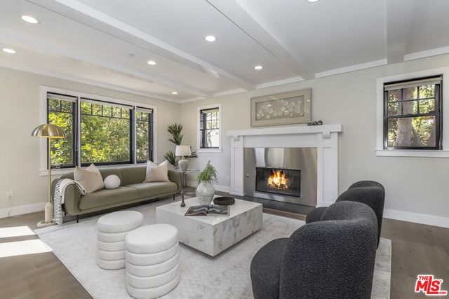 2201 Beech Knoll Road, Los Angeles, CA 90046
