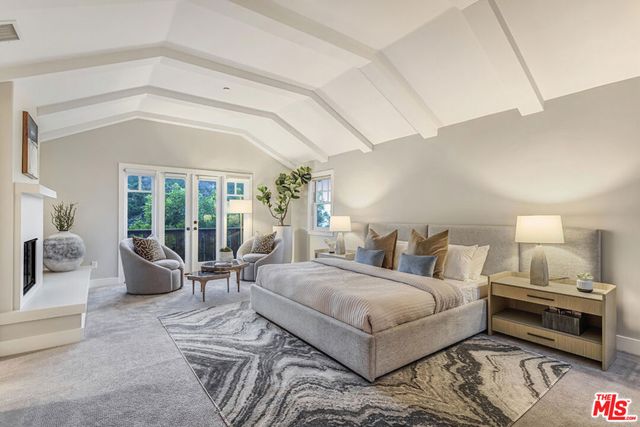 2201 Beech Knoll Road, Los Angeles, CA 90046