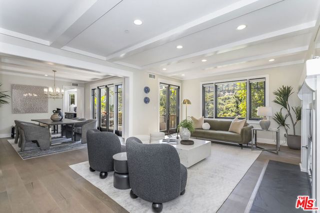 2201 Beech Knoll Road, Los Angeles, CA 90046