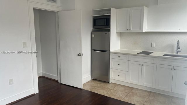 1053 NW 30th Street 2, Miami, FL 33127