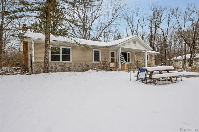 6892 Crane Road, Pittsfield Charter Township, MI 48197