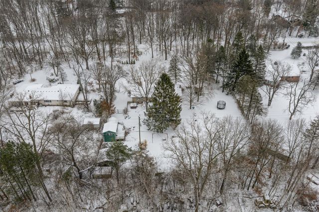 6892 Crane Road, Pittsfield Charter Township, MI 48197