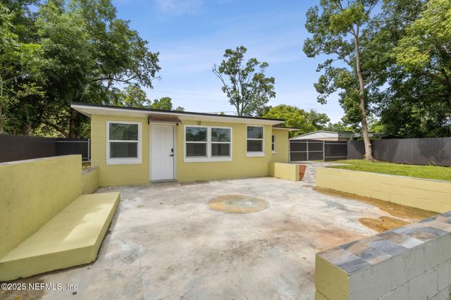 1901 FOREST HILLS Road, Jacksonville, FL 32208