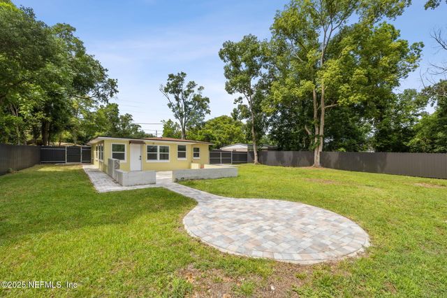 1901 FOREST HILLS Road, Jacksonville, FL 32208