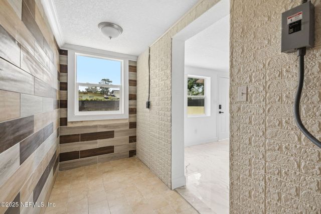 1901 FOREST HILLS Road, Jacksonville, FL 32208