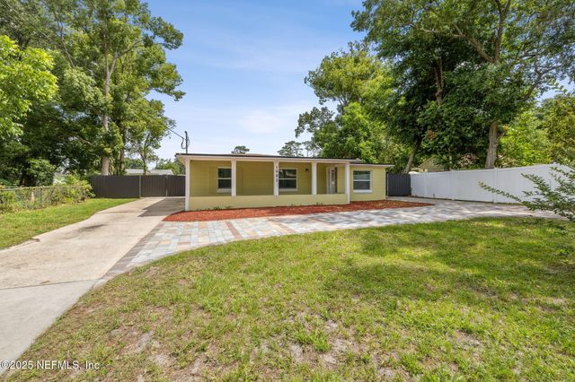 1901 FOREST HILLS Road, Jacksonville, FL 32208