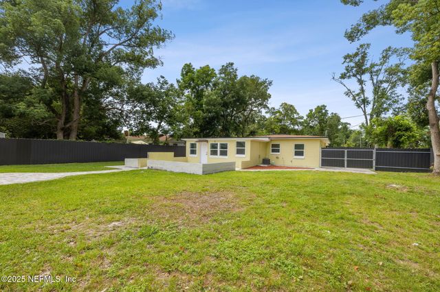 1901 FOREST HILLS Road, Jacksonville, FL 32208