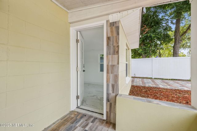 1901 FOREST HILLS Road, Jacksonville, FL 32208