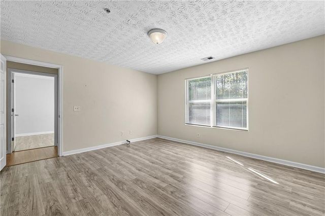 1202 Fairington Village Drive, Lithonia, GA 30038