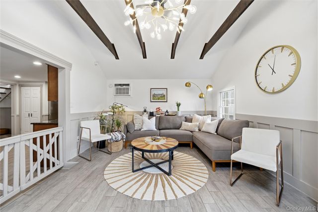 1055 Sipp Avenue, Medford, NY 11763