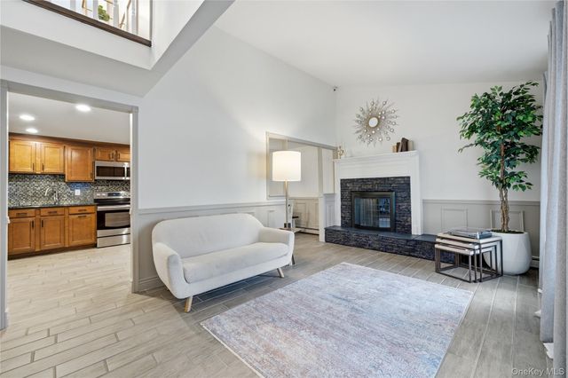 1055 Sipp Avenue, Medford, NY 11763